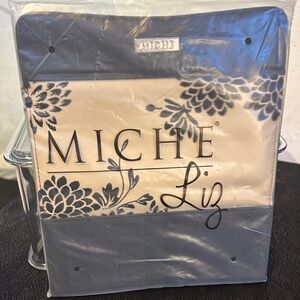 Miche Liz Interchangeable Shell in Cream and Black Floral